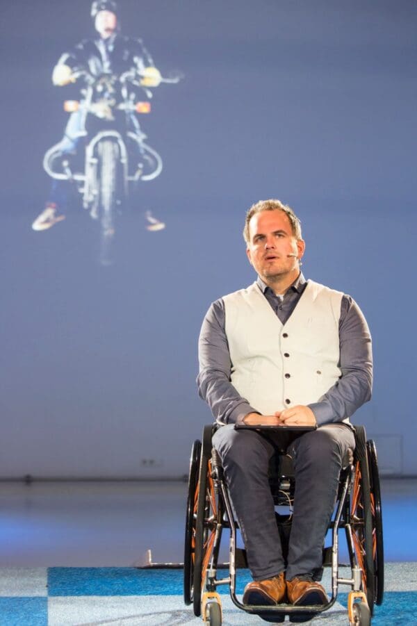 spreker-niek-van-den-adel-zoekmachine-optimalisatie-600x901