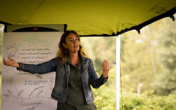 Deep-Democracy-Minka-1-600x375